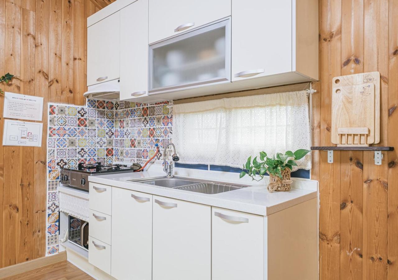 Jeju Haepoomdal Pension Extérieur photo