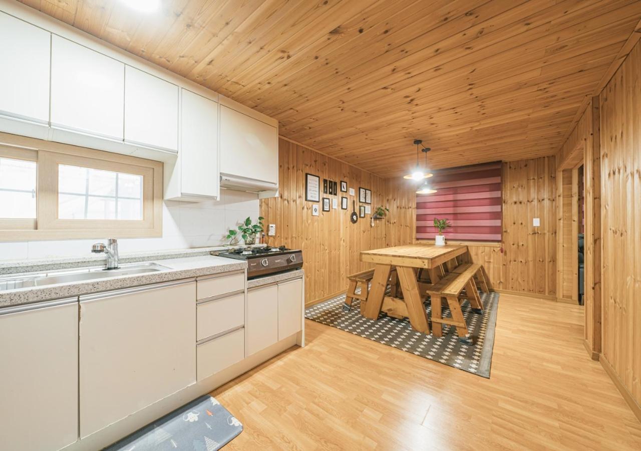 Jeju Haepoomdal Pension Extérieur photo