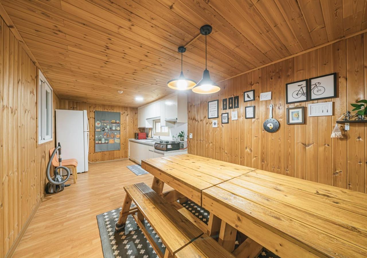 Jeju Haepoomdal Pension Extérieur photo
